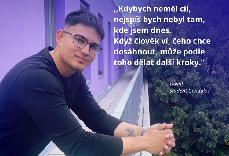 David: „Poprvé jsem potkal tolik Romů, kteří studují vysokou školu, pracují na sobě a snaží se něco změnit.